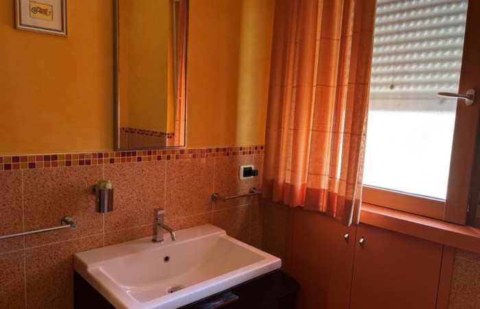 Luxury furnished duplex apartment with garden and garage in Sambuceto, near Pescara International Airport - 4