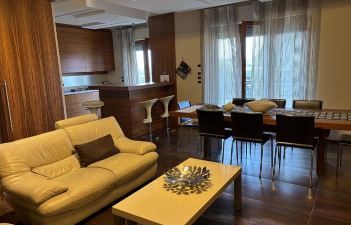Luxury furnished duplex apartment with garden and garage in Sambuceto, near Pescara International Airport - 19