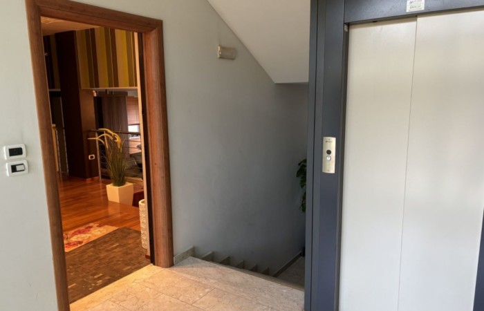Luxury furnished duplex apartment with garden and garage in Sambuceto, near Pescara International Airport - 25