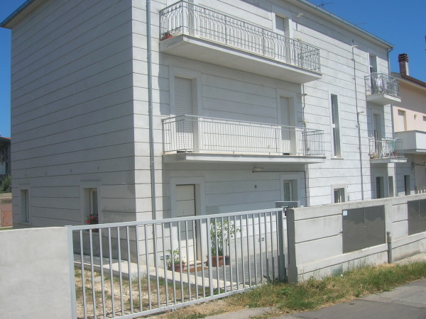 Ground floor apartment with small patio - 5